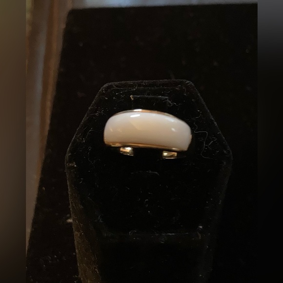 White Jade bezel set in 10K GP/925 SS. Thick band smooth finish Size 6 - Picture 7 of 9